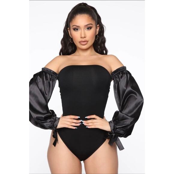NWT Adika Black Bodysuit with Satin Puffy Sleeves Size M - Picture 1 of 5
